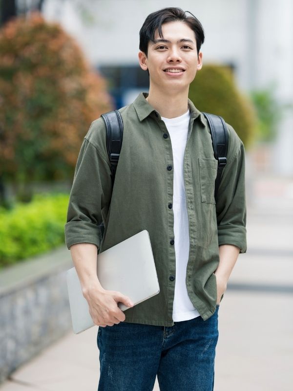 AC Members - Study Abroad - Size 600 x 800 px 02